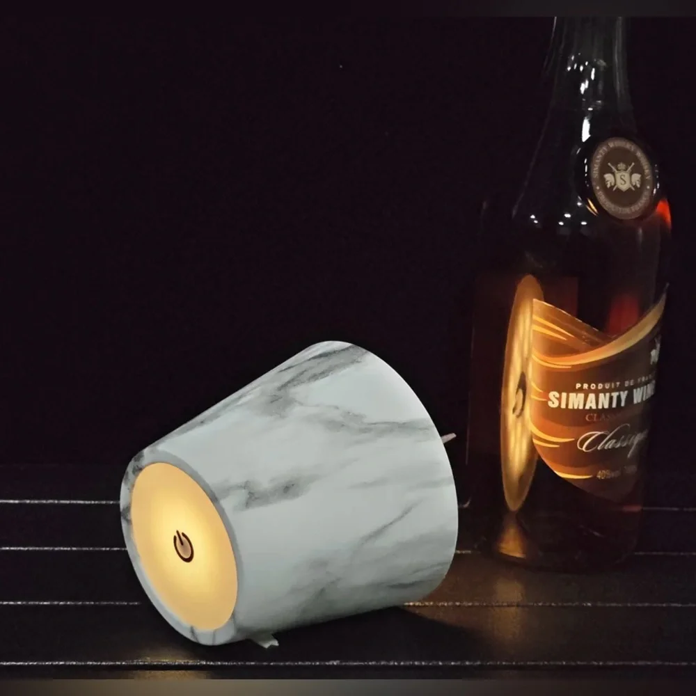NWT Wine Bottle Table Lamp, A Creative And Portable Decorative Lamp